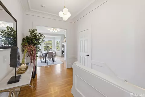 Entry Way - 846 Cabrillo St, San Francisco, CA 94118 photo 2 of 3