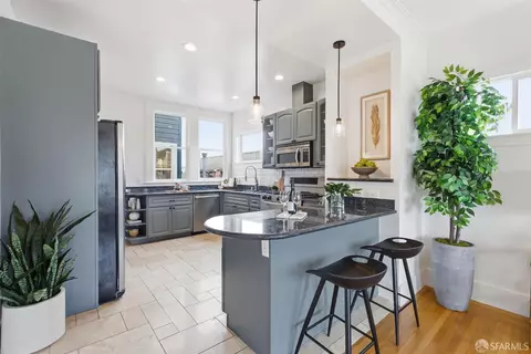 Kitchen - 846 Cabrillo St, San Francisco, CA 94118 photo 1 of 3