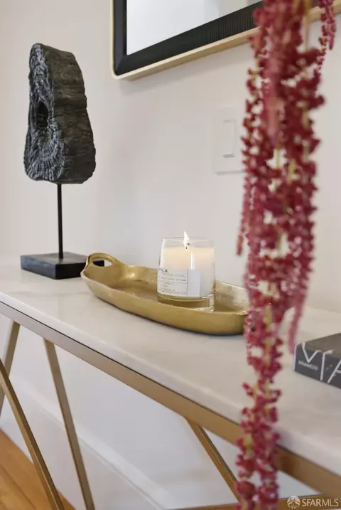 Entry Way - 846 Cabrillo St, San Francisco, CA 94118 photo 1 of 3