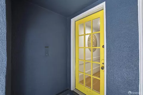 Entry Way - 846 Cabrillo St, San Francisco, CA 94118 photo 3 of 3