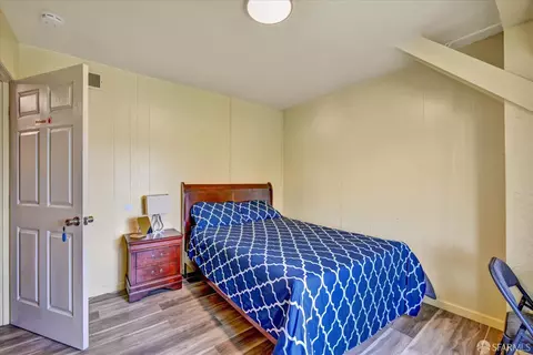 Bedroom - 2067 Thomas Ave, San Francisco, CA 94124 photo 6 of 6