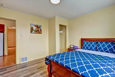 Bedroom - 2067 Thomas Ave, San Francisco, CA 94124 photo 3 of 6