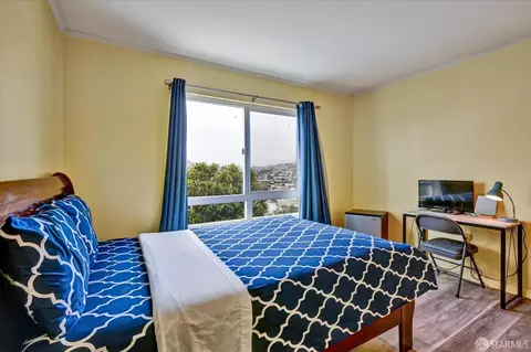 Bedroom - 2067 Thomas Ave, San Francisco, CA 94124 photo 1 of 6