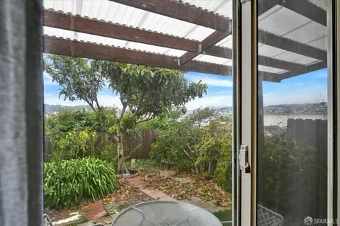 Exterior - 2067 Thomas Ave, San Francisco, CA 94124 photo 4 of 8