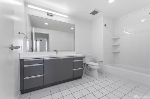 Bath - 5800 3rd St #1412, San Francisco, CA 94124 photo 5 of 5