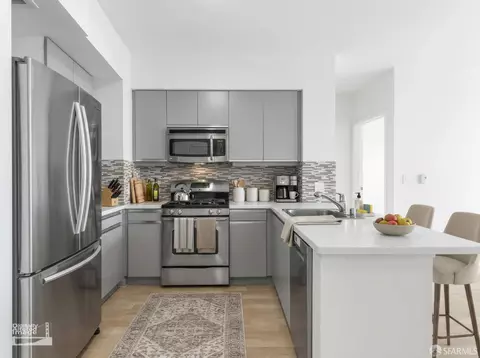 Kitchen - 5800 3rd St #1412, San Francisco, CA 94124 photo 5 of 6