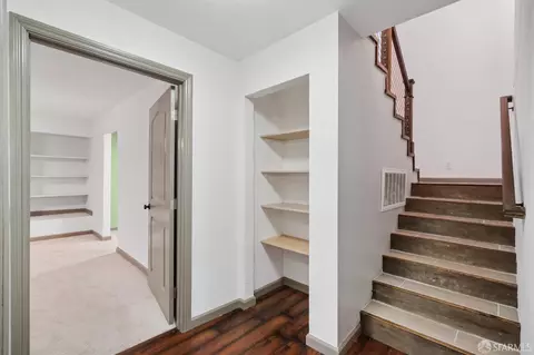 Entry Way - 305 Lindsey Dr, Martinez, CA 94553 photo 2 of 2