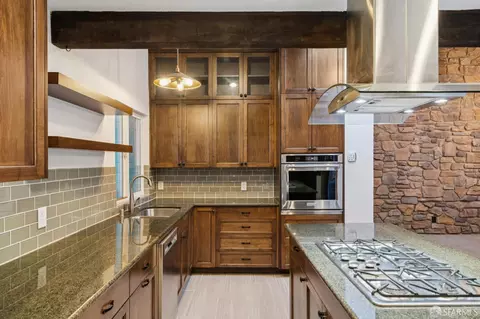 Kitchen - 305 Lindsey Dr, Martinez, CA 94553 photo 4 of 6