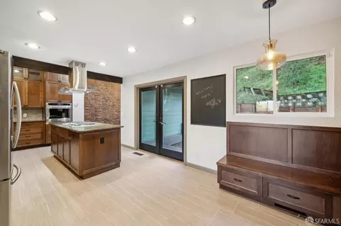 Kitchen - 305 Lindsey Dr, Martinez, CA 94553 photo 6 of 6