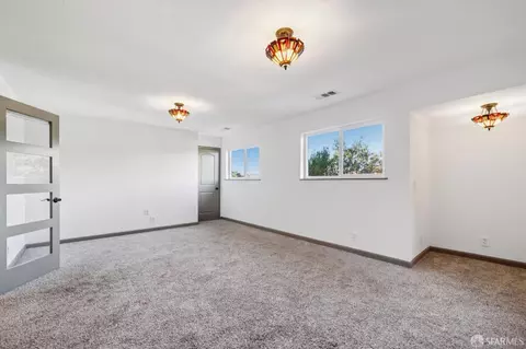 Bedroom - 305 Lindsey Dr, Martinez, CA 94553 photo 1 of 11