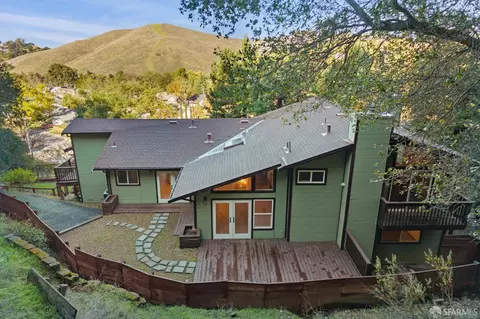 Exterior - 305 Lindsey Dr, Martinez, CA 94553 photo 2 of 13