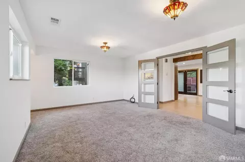 Living - 305 Lindsey Dr, Martinez, CA 94553 photo 1 of 10