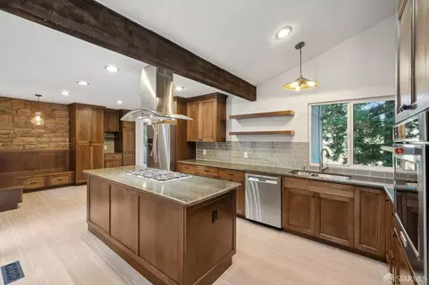Kitchen - 305 Lindsey Dr, Martinez, CA 94553 photo 2 of 6