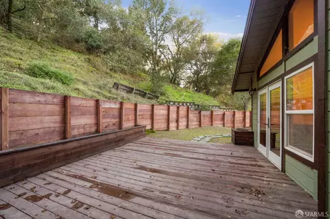 Exterior - 305 Lindsey Dr, Martinez, CA 94553 photo 6 of 13