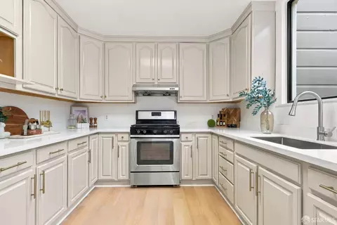 Kitchen - 1454 29th Ave, San Francisco, CA 94122 photo 1 of 8
