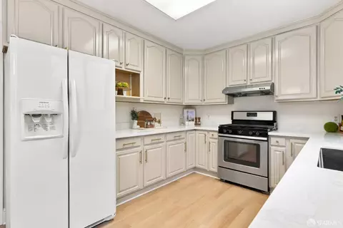 Kitchen - 1454 29th Ave, San Francisco, CA 94122 photo 7 of 8