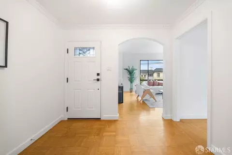 Entry Way - 1658 34th Ave, San Francisco, CA 94122 photo 1 of 3