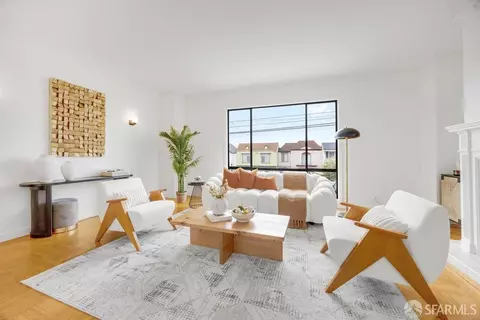 Living - 1658 34th Ave, San Francisco, CA 94122 photo 1 of 8
