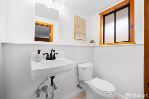 Bath - 1658 34th Ave, San Francisco, CA 94122 photo 2 of 5