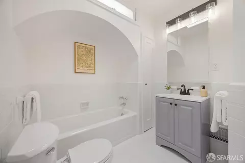 Bath - 1658 34th Ave, San Francisco, CA 94122 photo 5 of 5