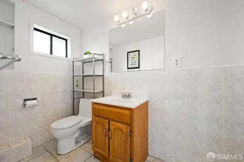 Bath - 2471 40th Ave, San Francisco, CA 94116 photo 3 of 4