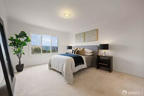 Bedroom - 2471 40th Ave, San Francisco, CA 94116 photo 2 of 6