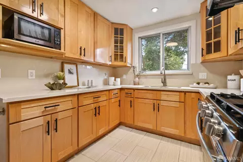 Kitchen - 215 Beverly Ave, Millbrae, CA 94030 photo 3 of 5
