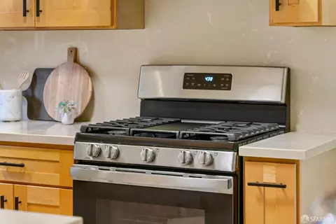 Kitchen - 215 Beverly Ave, Millbrae, CA 94030 photo 4 of 5