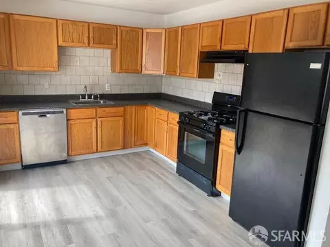 Kitchen - 1444 Rosita Rd, Pacifica, CA 94044 photo 1 of 1