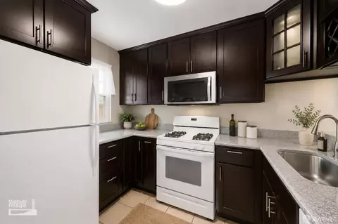 Kitchen - 182 Jerrold Ave, San Francisco, CA 94124 photo 2 of 3
