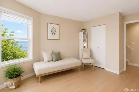 Bedroom - 182 Jerrold Ave, San Francisco, CA 94124 photo 5 of 5