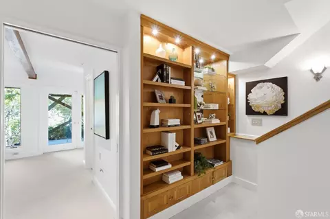 Entry Way - 369 Mullen Ave, San Francisco, CA 94110 photo 2 of 3