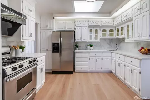 Kitchen - 140 Naglee Ave, San Francisco, CA 94112 photo 2 of 3