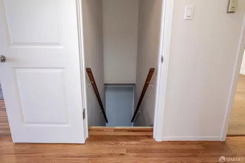 Entry Way - 140 Naglee Ave, San Francisco, CA 94112 photo 1 of 1