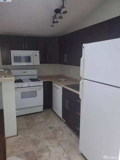 Kitchen - 1706 Fairview St, Berkeley, CA 94703 photo 5 of 5