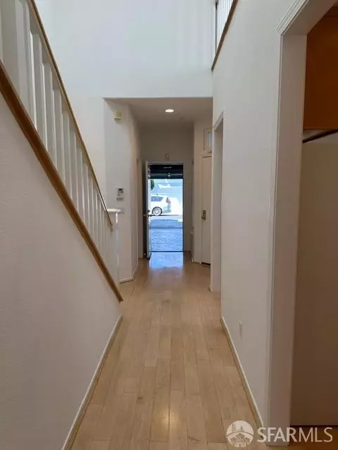 12 Outlook Cir, Pacifica, CA 94044 photo 2