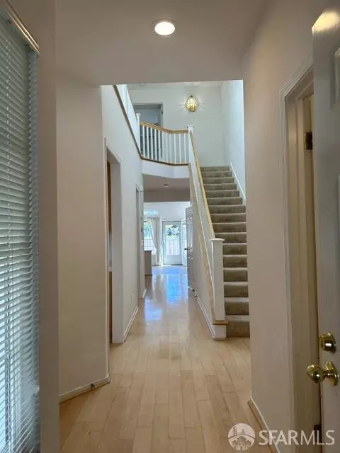 12 Outlook Cir, Pacifica, CA 94044 photo 3