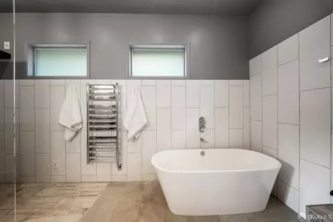 Bath - 7001 Buckingham Blvd, Berkeley, CA 94705 photo 3 of 6