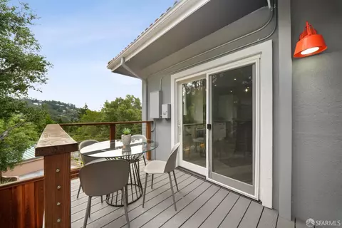 Exterior - 7001 Buckingham Blvd, Berkeley, CA 94705 photo 4 of 18