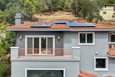 Exterior - 7001 Buckingham Blvd, Berkeley, CA 94705 photo 12 of 18