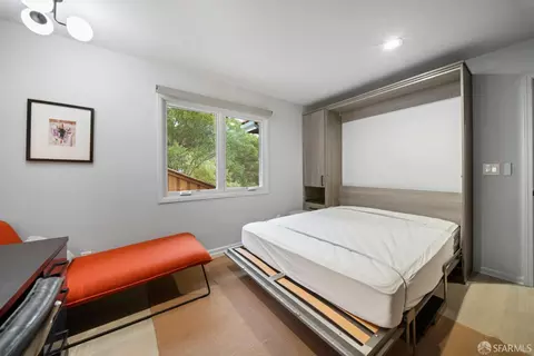 Bedroom - 7001 Buckingham Blvd, Berkeley, CA 94705 photo 12 of 14