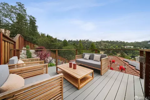 Exterior - 7001 Buckingham Blvd, Berkeley, CA 94705 photo 8 of 18