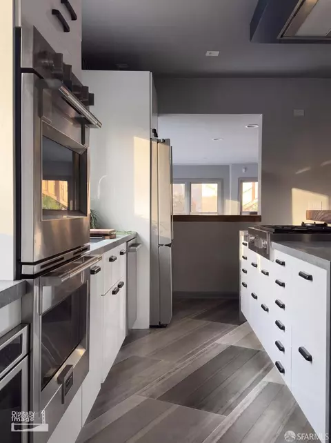 Kitchen - 7001 Buckingham Blvd, Berkeley, CA 94705 photo 14 of 14