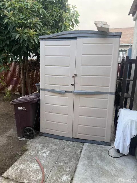 Exterior - 8422 B St, Oakland, CA 94621 photo 15 of 20