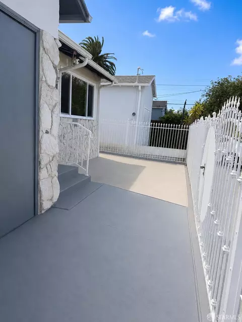 Exterior - 8422 B St, Oakland, CA 94621 photo 12 of 14