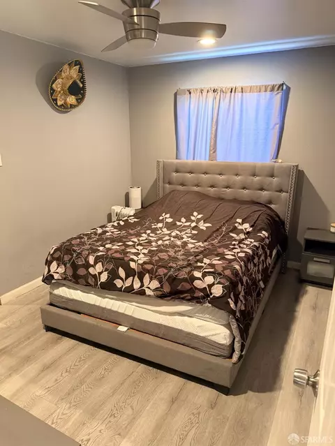 Bedroom - 8422 B St, Oakland, CA 94621 photo 4 of 6