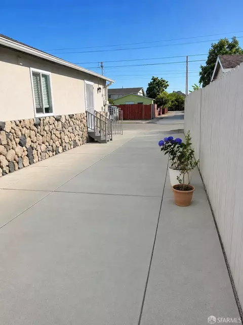 Exterior - 8422 B St, Oakland, CA 94621 photo 4 of 14