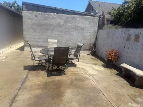 Exterior - 8422 B St, Oakland, CA 94621 photo 17 of 20