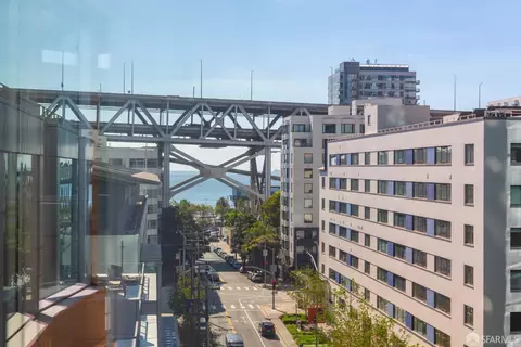 View/Area - 301 Main St #10F, San Francisco, CA 94105 photo 1 of 1