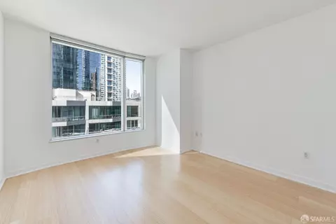 Living - 301 Main St #10F, San Francisco, CA 94105 photo 6 of 10